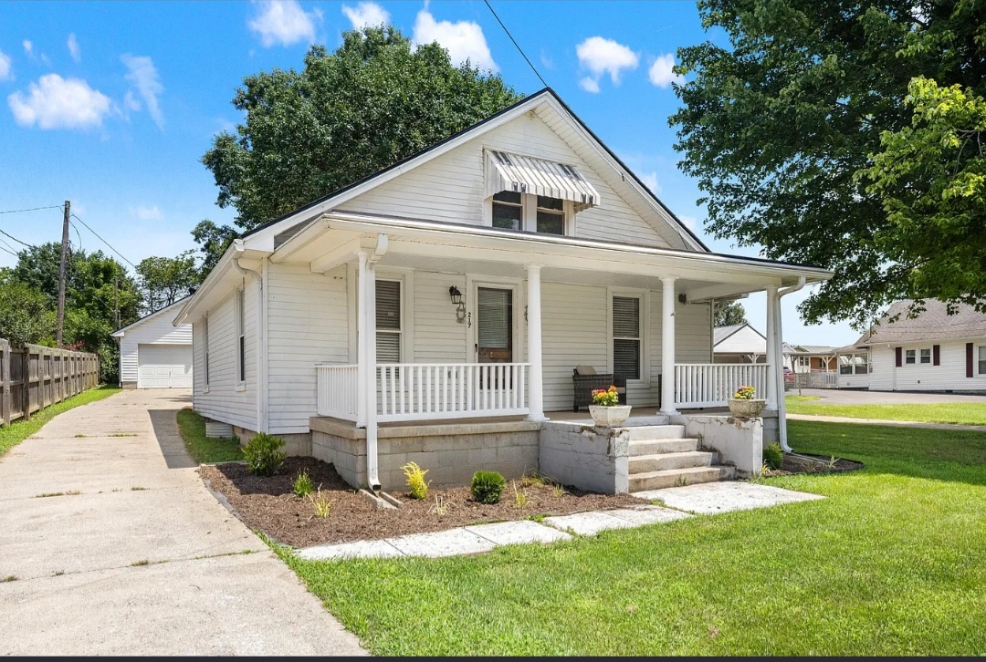 PERFECTLY UPDATED HOMES